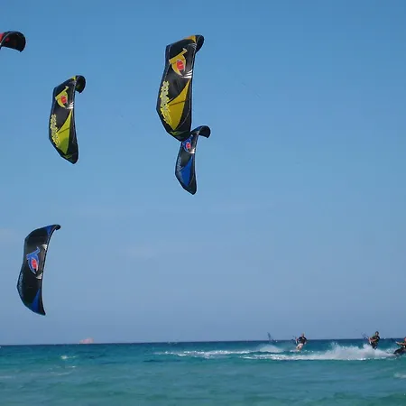 Fiore Con Piscina E Vista Mare