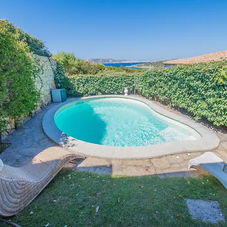 Fiore Con Piscina E Vista Mare *