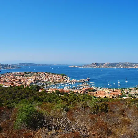 Fiore Con Piscina E Vista Mare Villa