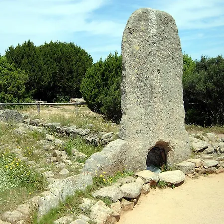 Fiore Con Piscina E Vista Mare
