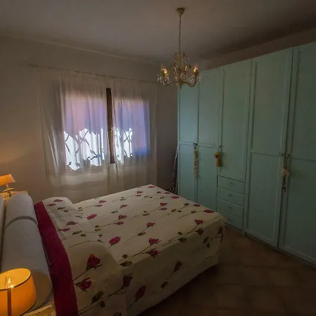 Fiore Con Piscina E Vista Mare