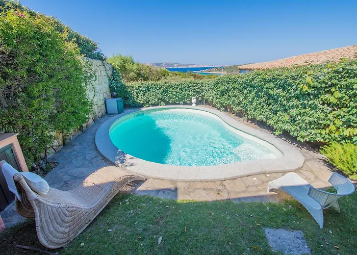 Fiore Con Piscina E Vista Mare *