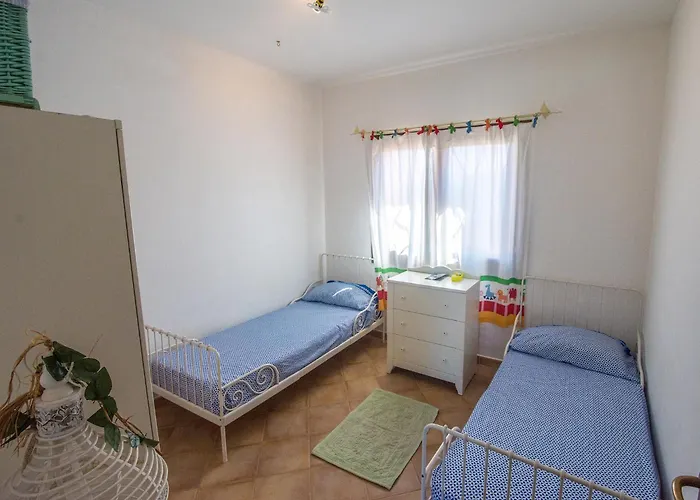 Fiore Con Piscina E Vista Mare Palau