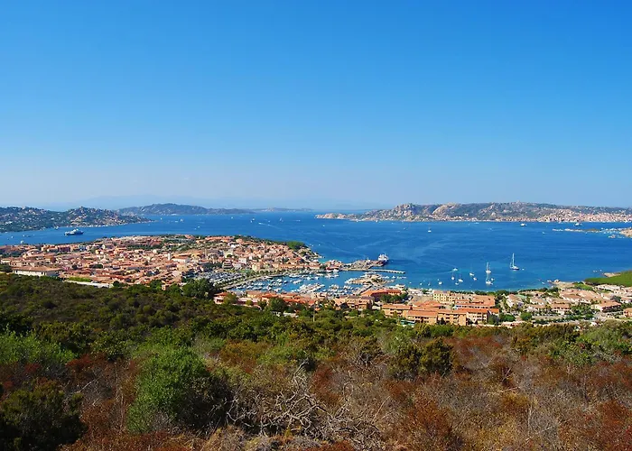 Fiore Con Piscina E Vista Mare Willa